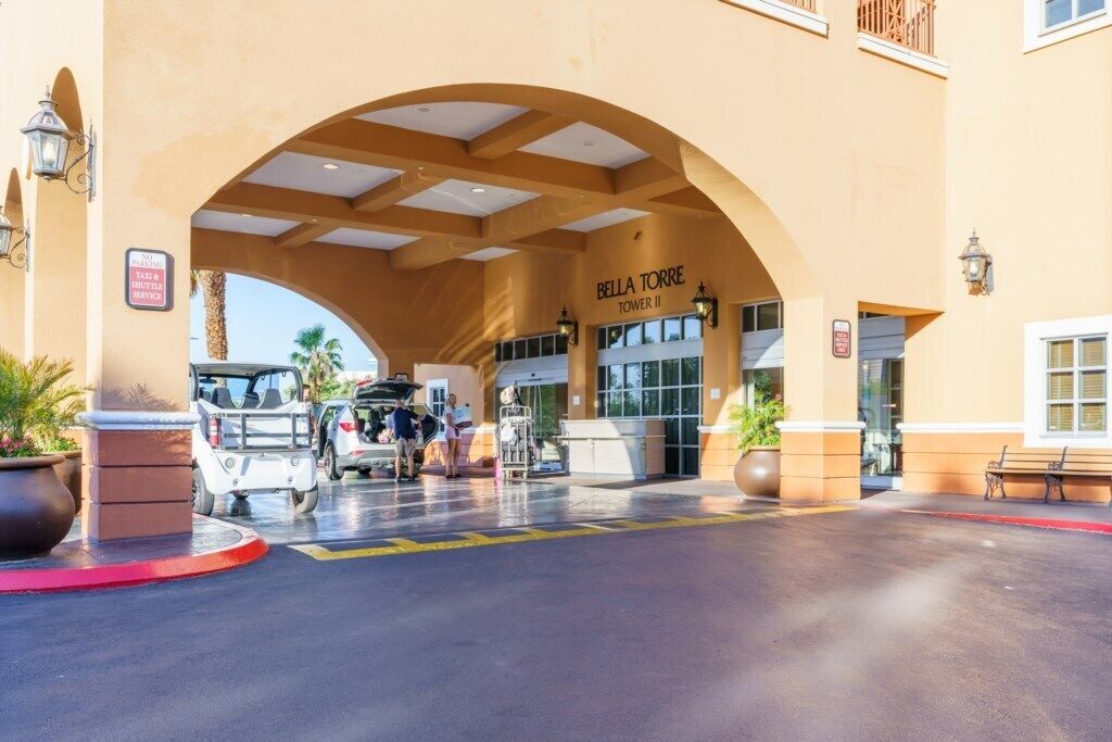 Wyndham Grand Desert - 2 Bedroom mobility, hearing impaired