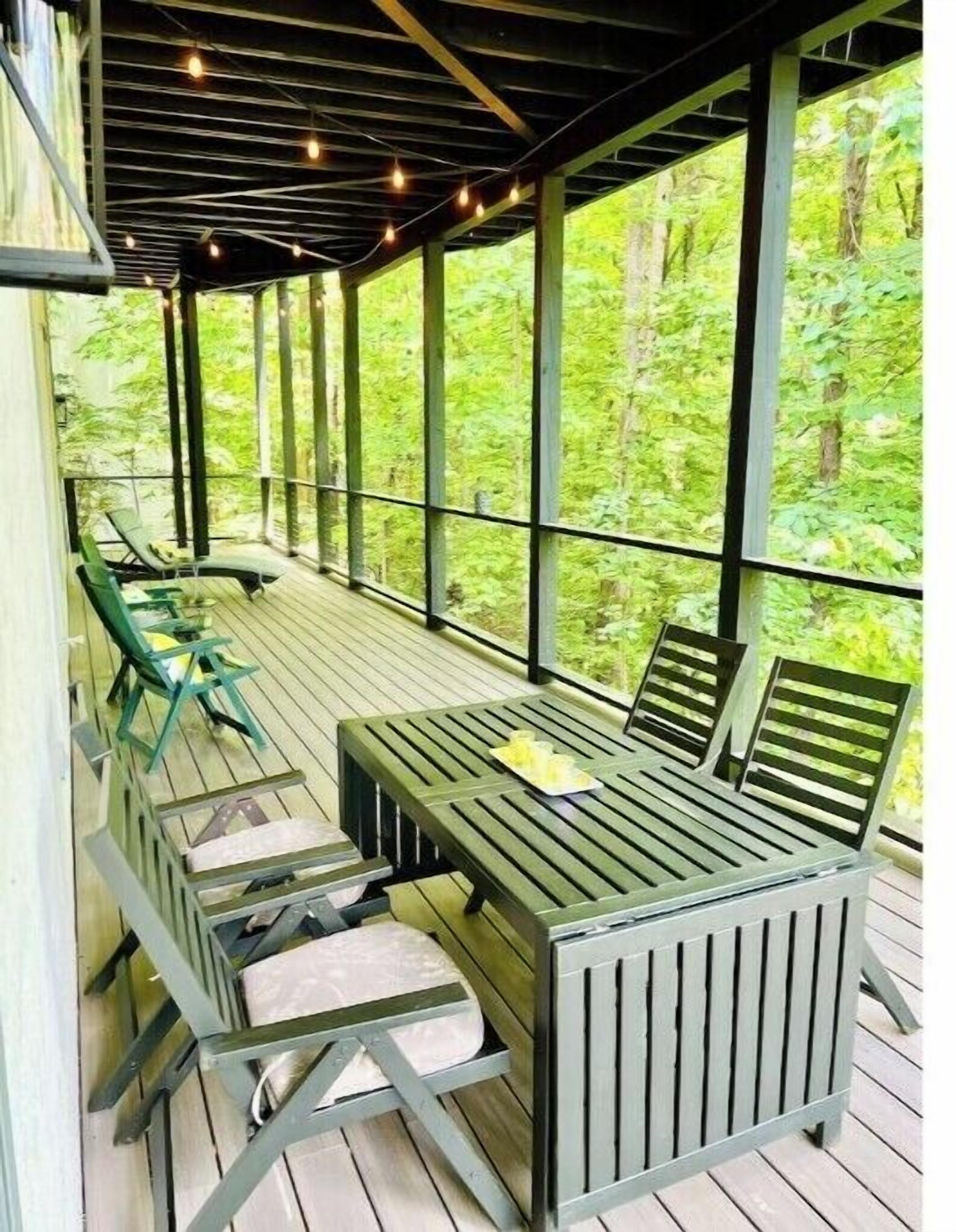 Woodland Sanctuary: Luxury 2-BR