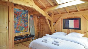 4 bedrooms, iron/ironing board, WiFi, bed sheets - 4 Bedroom Private vacation home in LÃ¨ge-Cap-Ferret (Lège-Cap-Ferret)