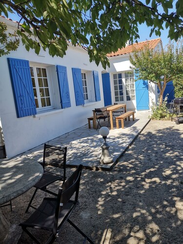 Family home in the heart of the island