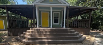 Lily Pad cottage in Wiggins, just 10 minutes to the town center