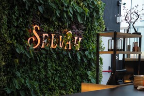 Front of property - HYPE STATES (Cali)