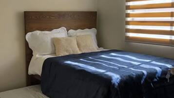 2 chambres, fer et planche Ă repasser, Wi-Fi, draps fournis