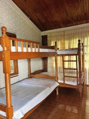 1 chambre, Wi-Fi gratuit, draps fournis