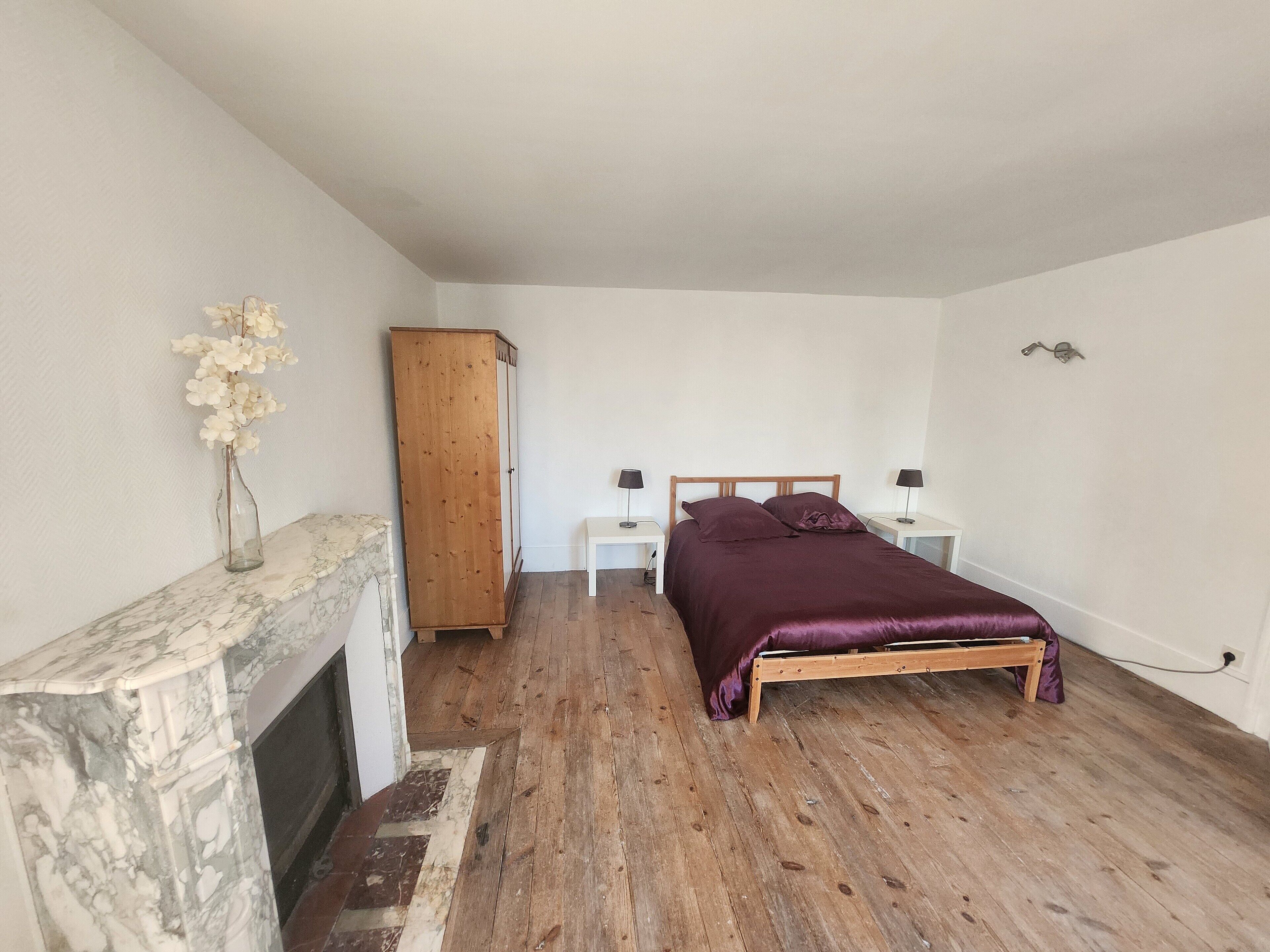 3 slaapkamers, een strijkplank/strijkijzer, beddengoed
