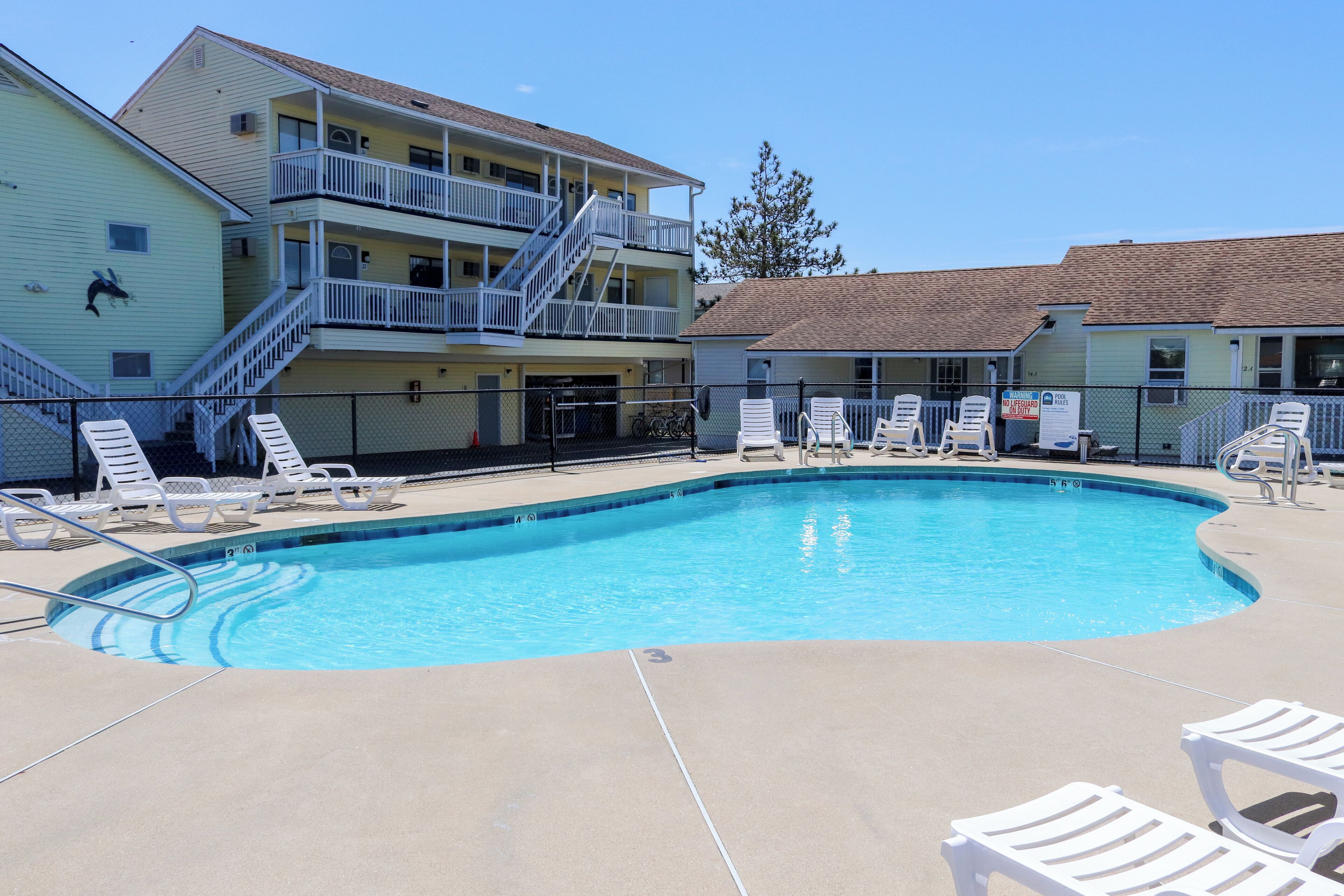 Seasonal outdoor pool, open 9:00 AM to 7:00 PM, sun loungers