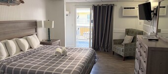 Mainsail Inn & Cottages