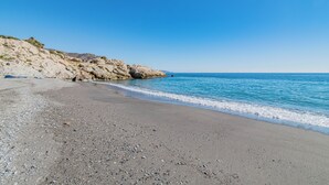 På stranden og strandhåndklær