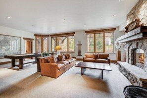 Exterior - 5 Bedroom Luxury Townhome in Lionshead Village (Vail)