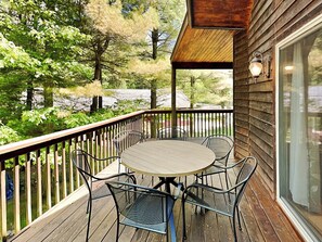 House (4 Bedrooms) | Property amenity - Tranquil Dreams by Taylor Made Deep Creek (Oakland)