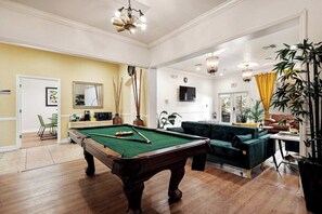 Fernseher, Arbeitsbereiche