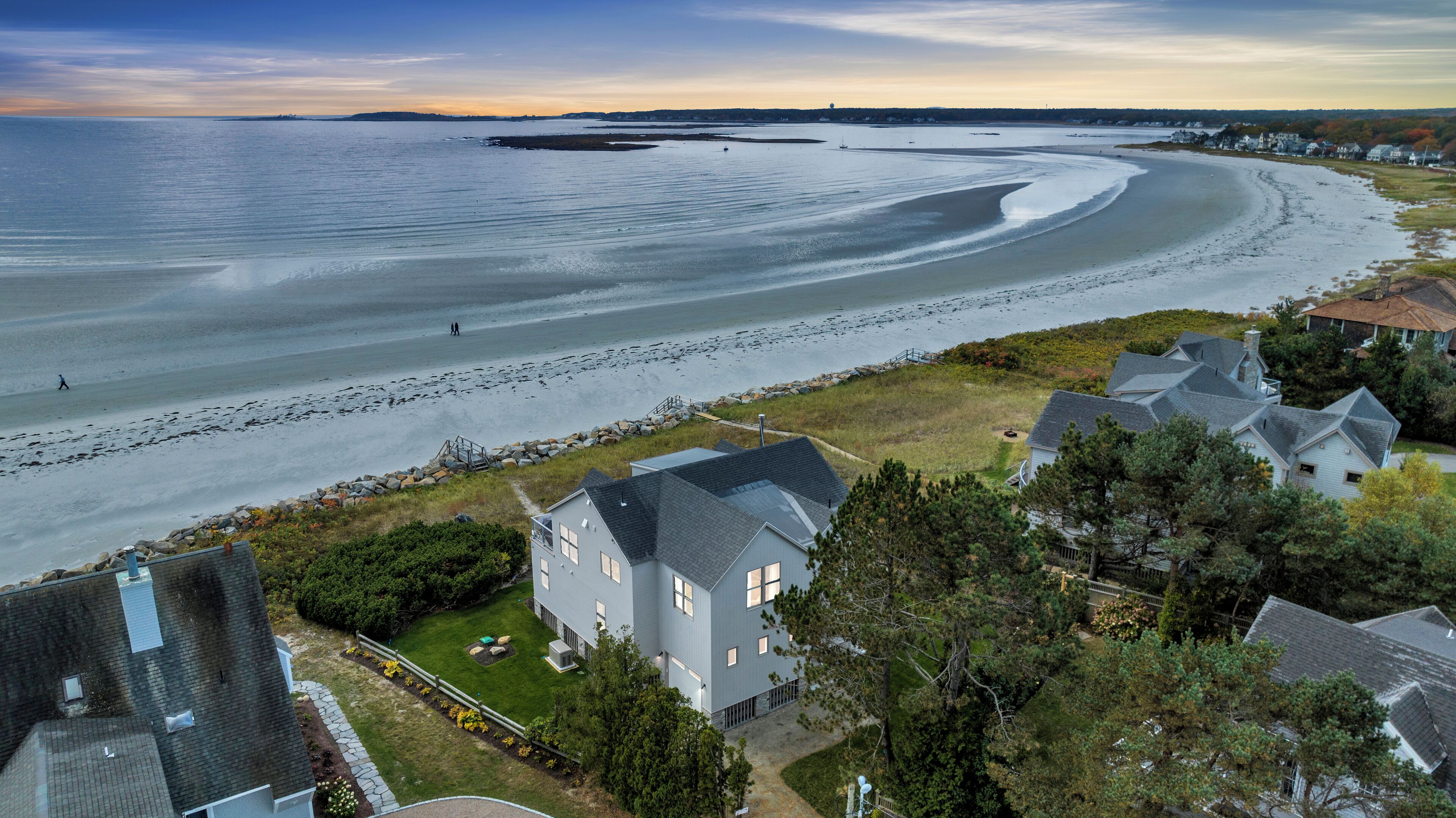 Beachfront ~ Goose Rocks Beach ~ Timber View 