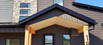 The Meadow at Nat’l Parks |Hot Tub| Sleeps 10