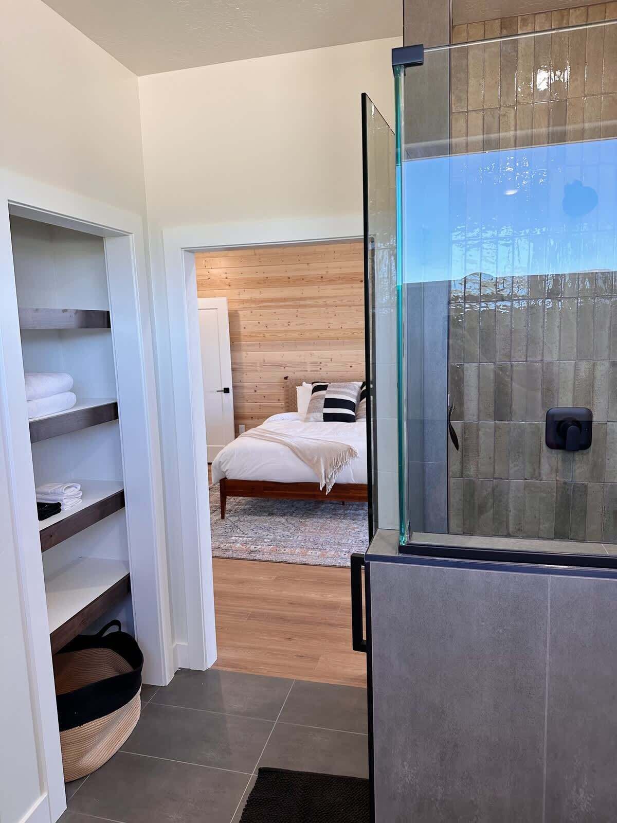 3 soverom, strykejern/-brett, reiseseng for barn og wi-fi