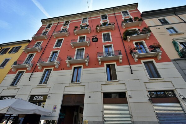 Exterior - The Navgl, downtown Milan! (Milano)