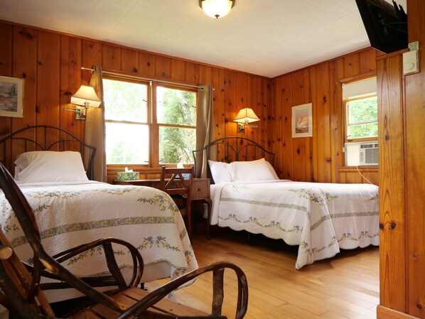 Bureau, espace de travail pour ordinateur portable, rideaux occultants