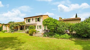 Exterior - Gorgeous home in Callian (Callian)