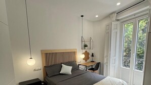 Business Double Room, City View