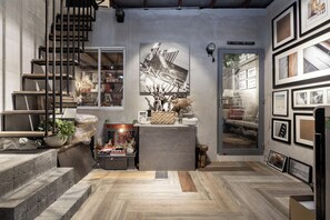 Lobby - Elegant Art Decór Studio Hidden in Downtown Alley (Quan 1)