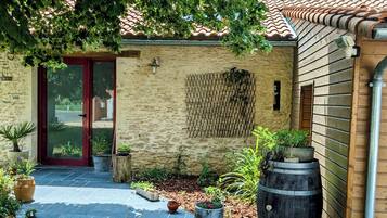 Enceinte de lâhĂ©bergement