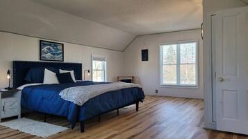 3 dormitoris, escriptori, planxa i posts de planxar i wifi gratuïta