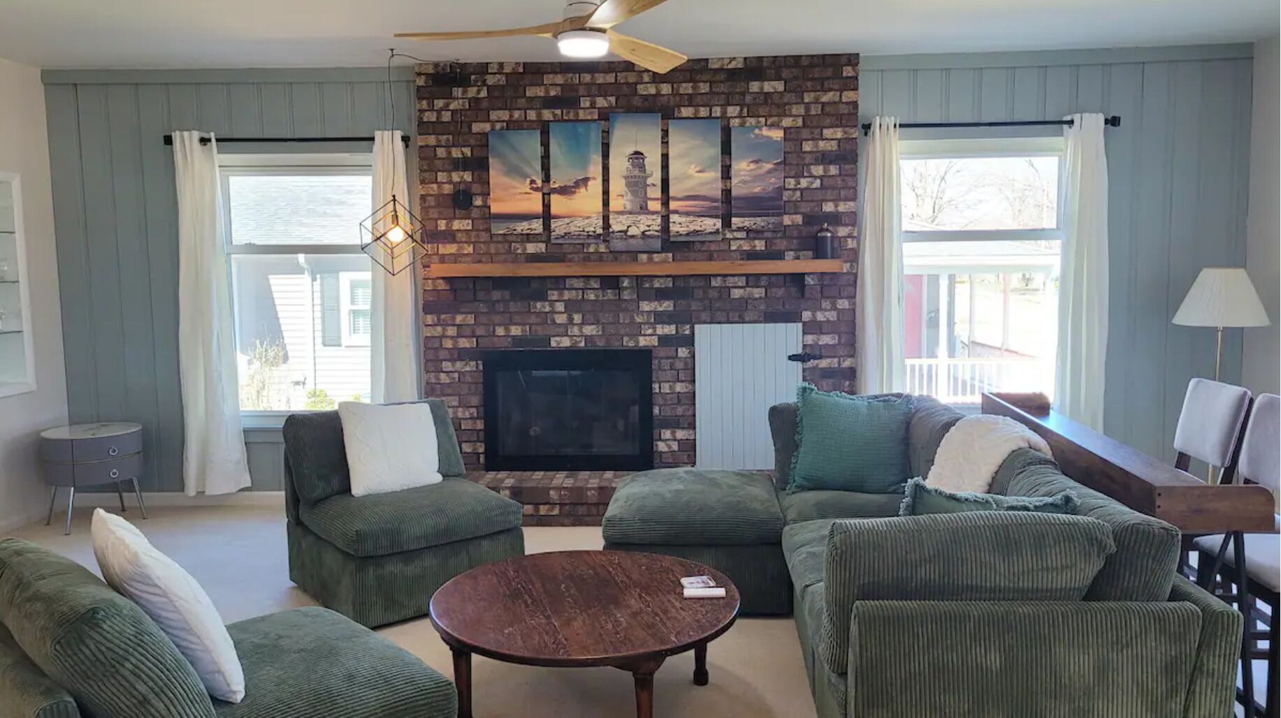 智能电视、壁炉、乒乓球、书