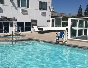 Pool - WorldMark Anaheim - 4 Bedroom Presidential (Anaheim)