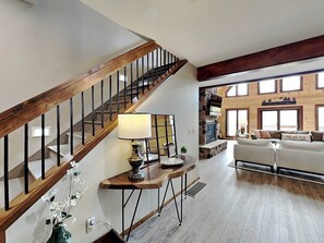 House (6 Bedrooms) | Property amenity - Falcon's Landing by Taylor Made Deep Creek (McHenry)