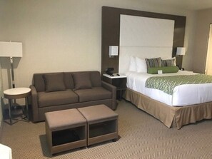 1 slaapkamer, een strijkplank/strijkijzer, wifi, beddengoed