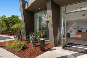 Lobby - WorldMark Oceanside - 3 Bedroom Penthouse (Oceanside)