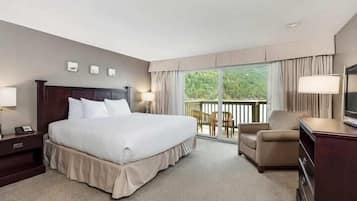 Desk, free rollaway beds, free WiFi, bed sheets