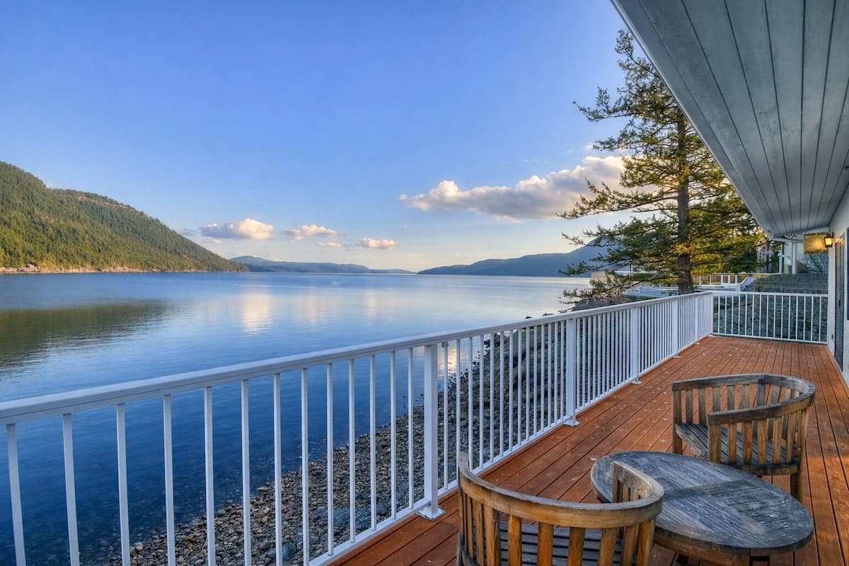 Suite exclusiva, 1 cama de matrimonio grande, no fumadores, vistas al mar | Escritorio, camas supletorias gratuitas, wifi gratis y ropa de cama