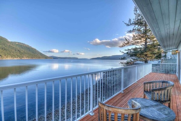 Suite Exclusive, 1 très grand lit, non-fumeur, vue mer | Terrasse/Patio
