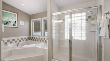 Exclusive Suite, 1 King Bed, Non Smoking, Sea View | Bathroom | Hair dryer, bathrobes, towels, soap