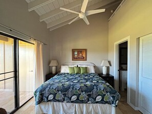 2 bedrooms, desk, WiFi