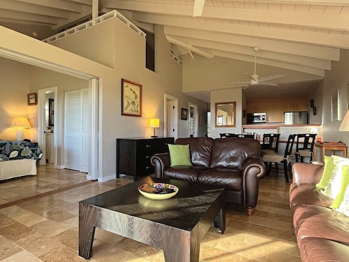 Remote Island Retreat: Ocean Views & Pool