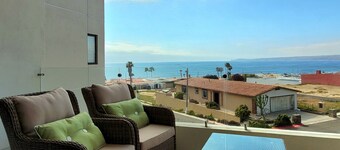 Lovely Condo with Stunning Ocean View