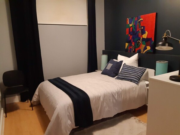 2 bedrooms, WiFi, bed sheets