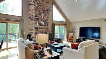 House (3 Bedrooms) | Property amenity