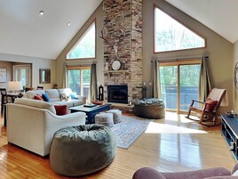 House (3 Bedrooms) | Property amenity