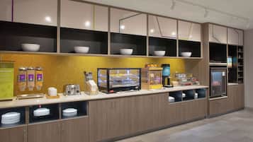 Café da manhã grátis todos os dias