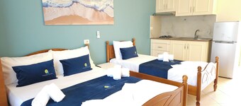 Friends House - Borsh Hotel