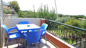 Standard Room, 1 Bedroom, Kitchenette, Sea View | Terrace/patio