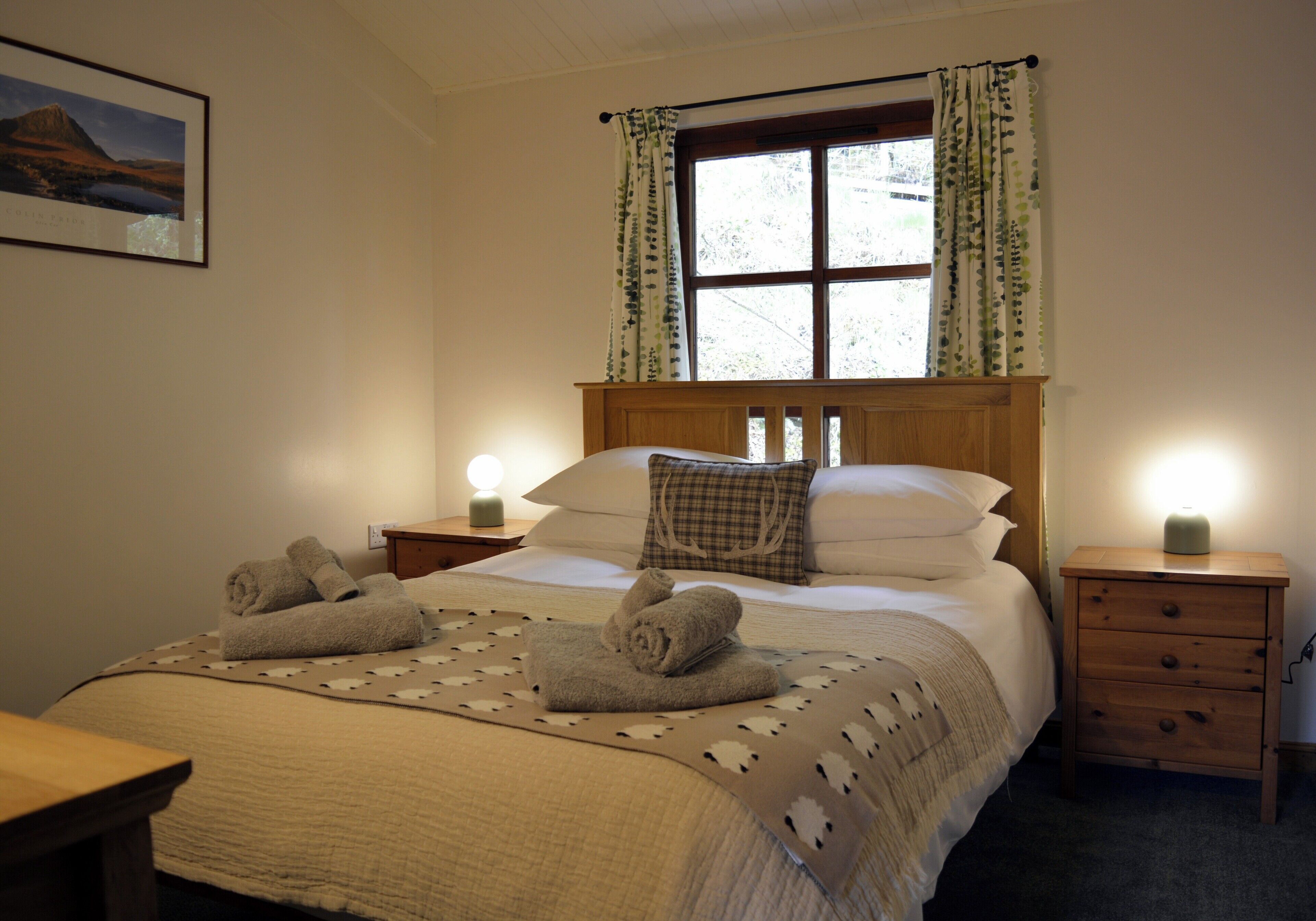 3 bedrooms, iron/ironing board, travel crib, free WiFi