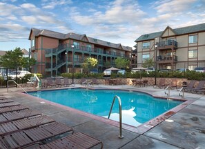 Pool - Solvang | Wine Country Hideaway | Pool & Village Walks (Solvang)