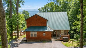Front of property - Serene Mountain Retreat by Ghosal Luxury Lodging (Sevierville)