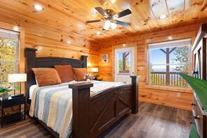 Familien-Ferienhütte, Bergblick | 3 Schlafzimmer, Schreibtisch, kostenloses WLAN, Bettwäsche