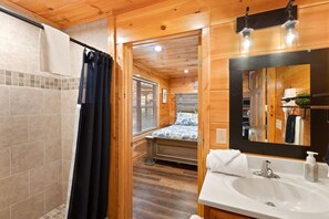 Familien-Ferienhütte, Bergblick | Badezimmer | Haartrockner, Handtücher