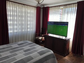 1 bedroom, iron/ironing board, free WiFi - Private Apartment on Arce Avenue (La Paz)