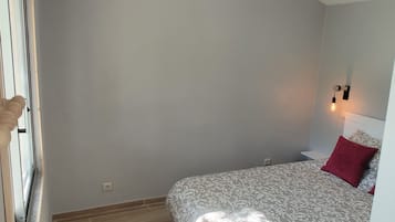 1 Schlafzimmer, Schreibtisch, Bügeleisen/Bügelbrett, kostenloses WLAN